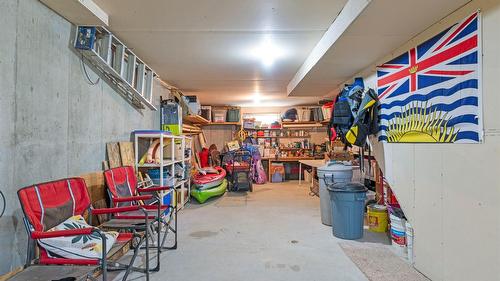 7666 Lichen Road, Anglemont, BC - Indoor