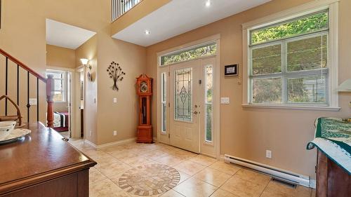 7666 Lichen Road, Anglemont, BC - Indoor Photo Showing Other Room