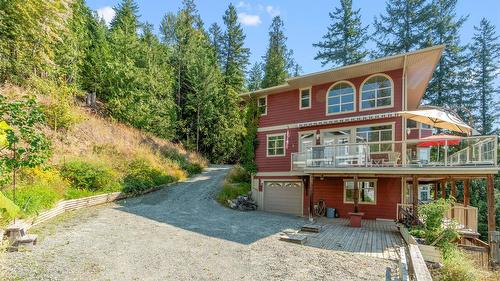 7666 Lichen Road, Anglemont, BC - Outdoor With Deck Patio Veranda