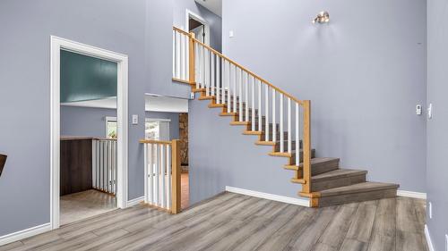 4015 15 Crescent, Vernon, BC - Indoor Photo Showing Other Room