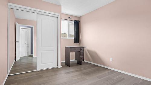4015 15 Crescent, Vernon, BC - Indoor Photo Showing Other Room