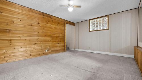 4015 15 Crescent, Vernon, BC - Indoor Photo Showing Other Room