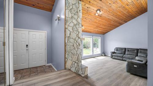 4015 15 Crescent, Vernon, BC - Indoor