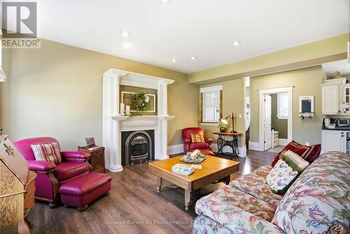 36603 Maitland Avenue, Goderich (Goderich (Town)), ON - Indoor Photo Showing Living Room With Fireplace