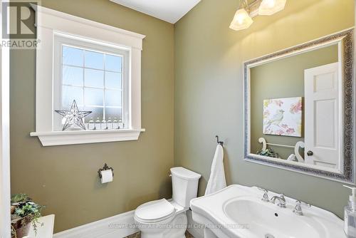 36603 Maitland Avenue, Goderich (Goderich (Town)), ON - Indoor Photo Showing Bathroom