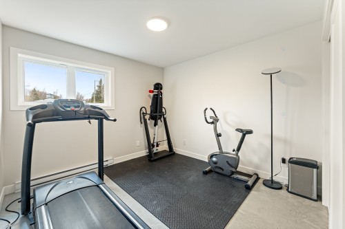 Chambre à coucher - 39 Ch. Des Érables, Stukely-Sud, QC - Indoor Photo Showing Gym Room
