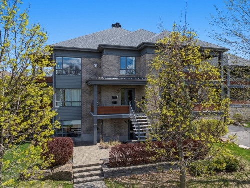 202-1360 Rue des Tilleuls  Saint-Bruno-De-Montarville, QC J3V 0B6