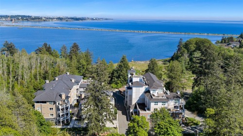 203-3111C Havenwood Lane  Colwood, BC V9C 0M7