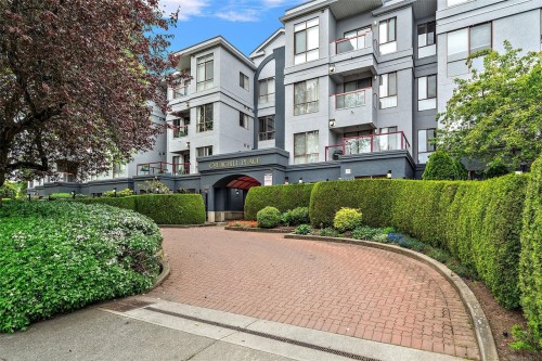 205-520 Dunedin St  Victoria, BC V8T 2L6