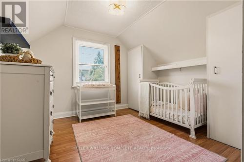 148 Huxley Avenue S, Hamilton, ON - Indoor Photo Showing Bedroom
