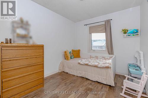 35 Oldfield Drive, Guelph, ON - Indoor Photo Showing Bedroom