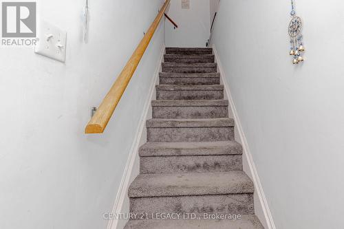 35 Oldfield Drive, Guelph, ON - Indoor Photo Showing Other Room
