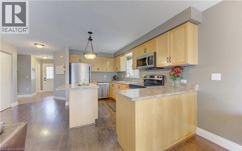 580 Canso Place, Waterloo, ON - Indoor Photo Showing Kitchen