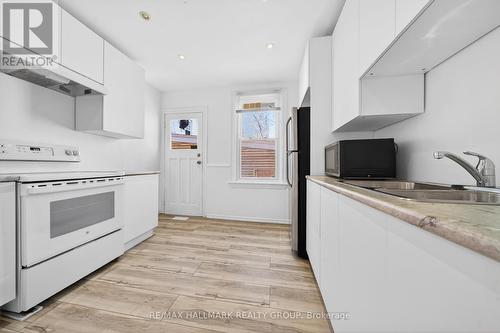 423 Arlington Avenue, Ottawa, ON - Indoor Photo Showing Kitchen With Double Sink