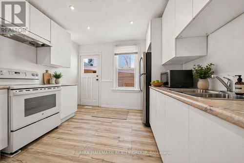 423 Arlington Avenue, Ottawa, ON - Indoor Photo Showing Kitchen With Double Sink