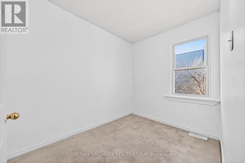 423 Arlington Avenue, Ottawa, ON - Indoor Photo Showing Other Room