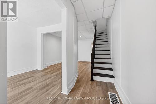 423 Arlington Avenue, Ottawa, ON - Indoor Photo Showing Other Room