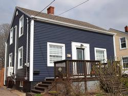 62 RUSELL  Summerside, PE C1N 2T6