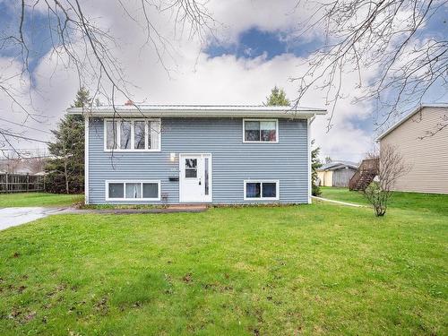 68 Westcomb Crescent  Charlottetown, PE C1C 1B8