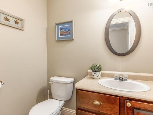 27 Fleetview Drive, Halifax, NS 