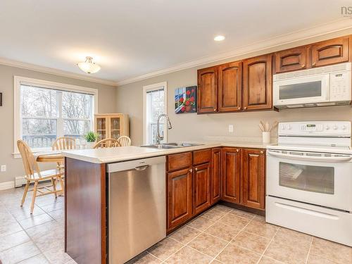 27 Fleetview Drive, Halifax, NS 