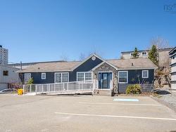 46 McQuade Lake Crescent  Halifax, NS B3S 1G8