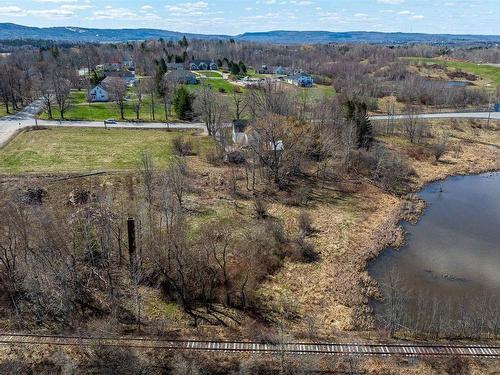 1981 Highway 1, Falmouth, NS 