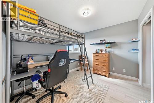 402 Crystal Bay, Warman, SK - Indoor Photo Showing Office