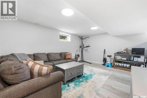 402 Crystal Bay, Warman, SK - Indoor