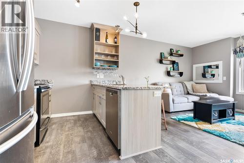 311 1715 Badham Boulevard, Regina, SK - Indoor Photo Showing Kitchen