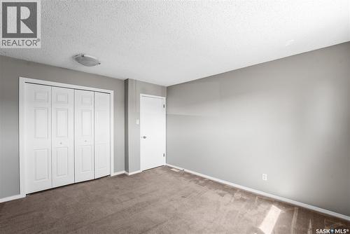 383 Fines Drive, Regina, SK - Indoor Photo Showing Other Room