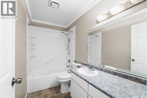 383 Fines Drive, Regina, SK - Indoor Photo Showing Bathroom