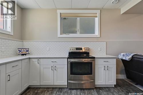 407 Silver Birch Lane, Warman, SK - Indoor Photo Showing Kitchen