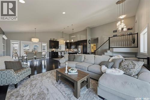 407 Silver Birch Lane, Warman, SK - Indoor Photo Showing Living Room