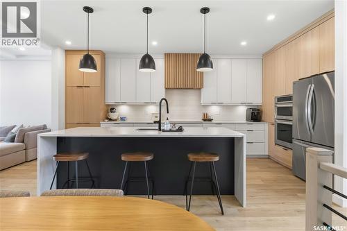 1405 12Th Street E, Saskatoon, SK - Indoor Photo Showing Kitchen With Upgraded Kitchen