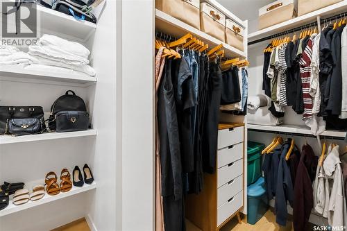 1405 12Th Street E, Saskatoon, SK - Indoor With Storage