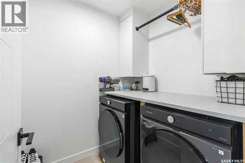 1405 12Th Street E, Saskatoon, SK - Indoor Photo Showing Laundry Room