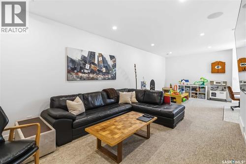 1405 12Th Street E, Saskatoon, SK - Indoor Photo Showing Living Room
