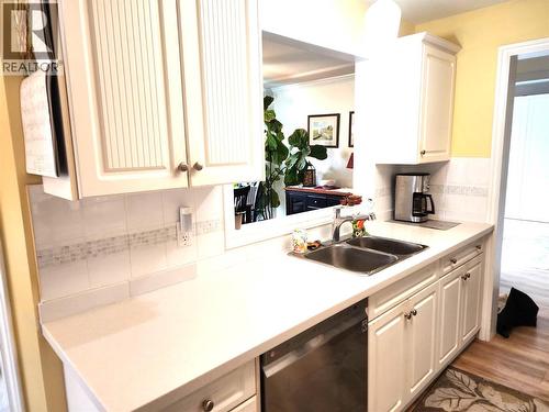 3220 Centennial Drive Unit# 201, Vernon, BC - Indoor Photo Showing Kitchen With Double Sink