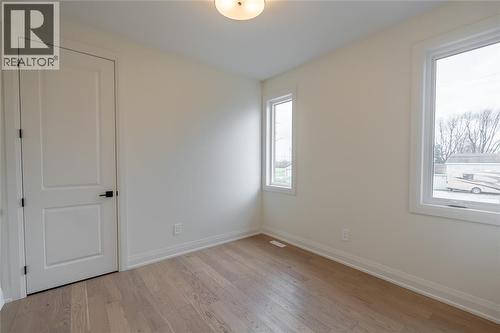 103 Sutherland Drive, St Clair, ON - Indoor Photo Showing Other Room