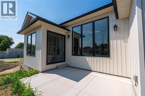 103 Sutherland Drive, St Clair, ON - Outdoor With Exterior
