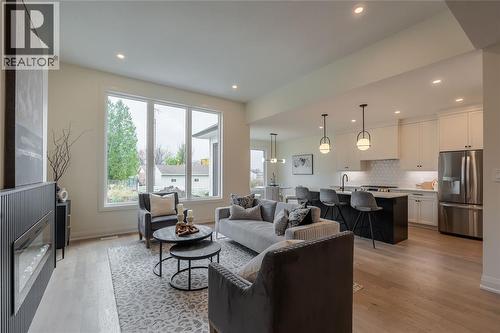 103 Sutherland Drive, St Clair, ON - Indoor