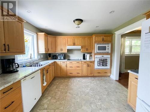 29 Sidney Lane, Mindemoya, ON - Indoor Photo Showing Kitchen