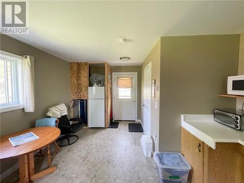 29 Sidney Lane, Mindemoya, ON - Indoor