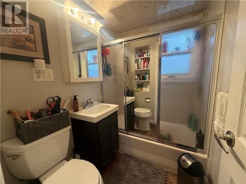 1251 Will Street, Greater Sudbury, ON - Indoor Photo Showing Bathroom