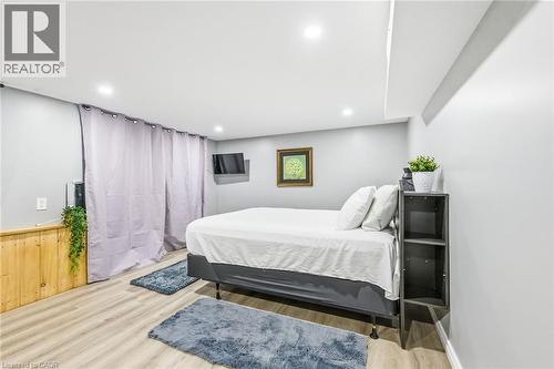 624 Upper Ottawa Street, Hamilton, ON - Indoor Photo Showing Bedroom