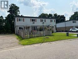 15 BRENDA Court Brantford, ON N3R 2L8