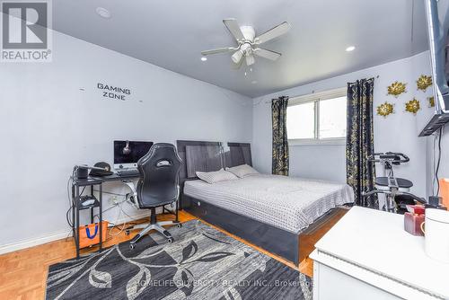 7816 Priory Crescent, Mississauga, ON - Indoor Photo Showing Bedroom