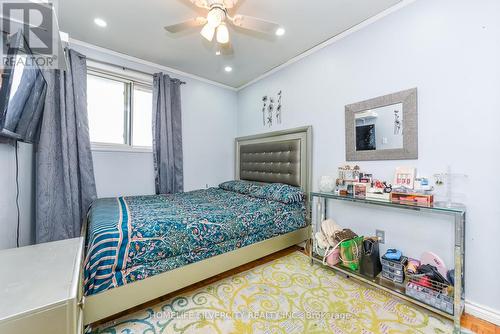 7816 Priory Crescent, Mississauga, ON - Indoor Photo Showing Bedroom