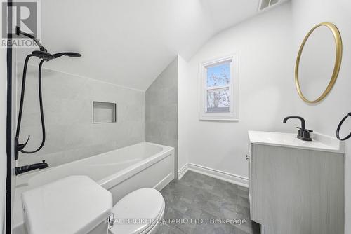 129 Durham Street, Port Colborne, ON - Indoor Photo Showing Bathroom